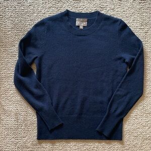 J. Crew Navy Crewneck Cashmere Pulloverr Sweater XXS.  No flaws.
